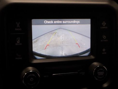 Used 2018 Jeep Wrangler Unlimited Sport S image 2