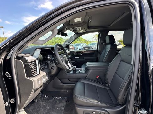 New 2026 GMC Sierra 1500 Denali w/ Denali Reserve Package AWD/4WD image 15