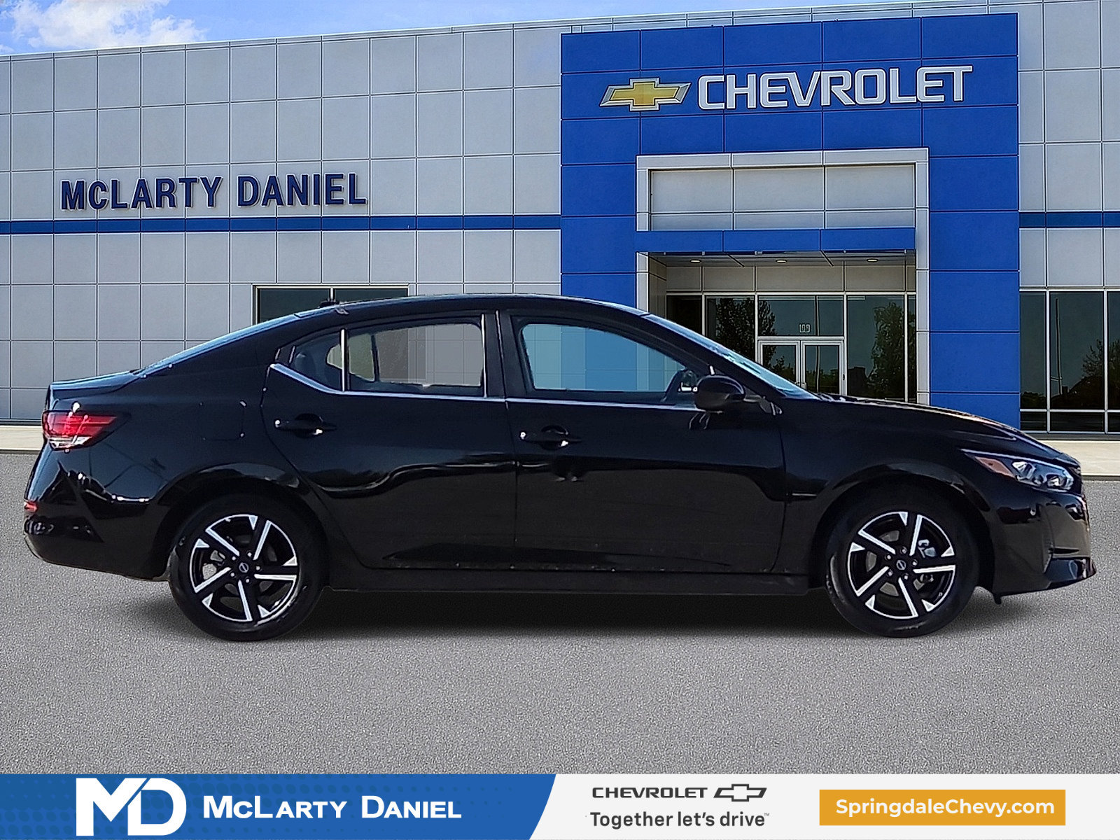 Used 2025 Nissan Sentra SV FWD image 6