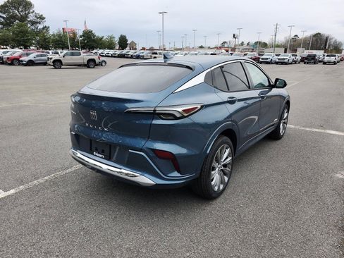 New 2026 Buick Envista Avenir FWD image 3