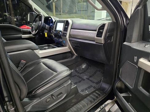 Used 2021 Ford F250 Lariat image 37