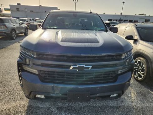 Used 2021 Chevrolet Silverado 1500 RST AWD/4WD image 2