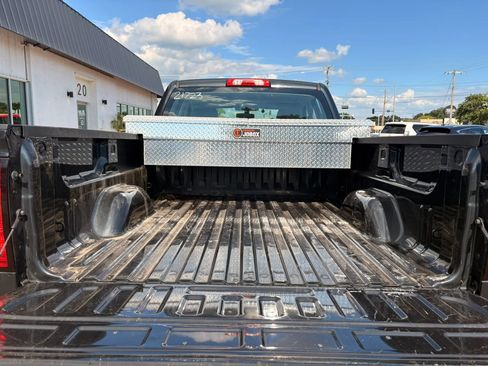 Used 2017 Chevrolet Silverado 1500 W/T AWD/4WD image 8