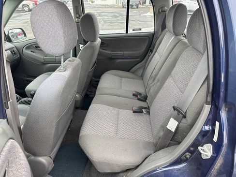 Used 2000 Chevrolet Tracker 4WD w/ Preferred Equipment Group 2 image 11