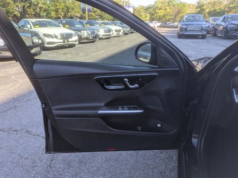 Used 2022 Mercedes-Benz C 300 Sedan w/ Exclusive Trim Package image 11