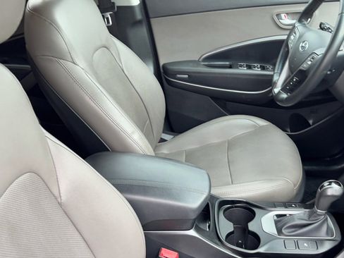 Used 2018 Hyundai Santa Fe Sport image 10