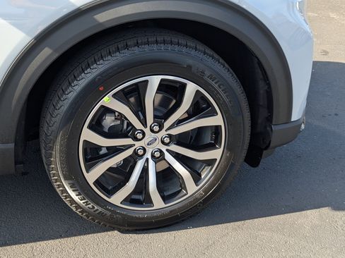 New 2026 Ford Explorer ST-Line image 7