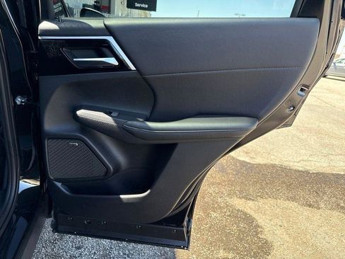 New 2026 Mitsubishi Outlander LE FWD image 31