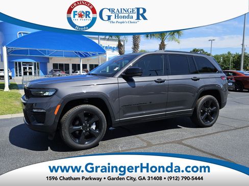 Used 2024 Jeep Grand Cherokee Limited w/ Black Appearance Package AWD/4WD image 1