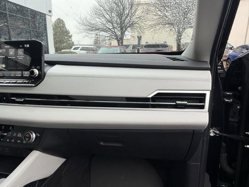 Used 2023 Mitsubishi Outlander SEL image 29