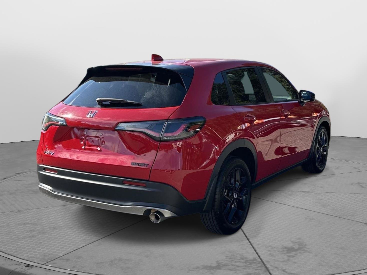 Certified 2024 Honda HR-V Sport image 3