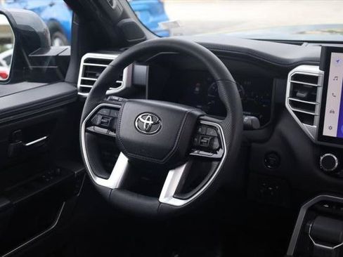 Certified 2025 Toyota Sequoia Platinum AWD/4WD image 23