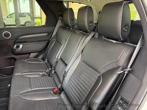 Used 2017 Land Rover Discovery HSE AWD/4WD image 44