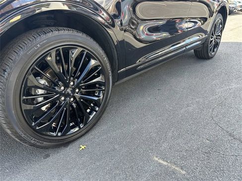 Certified 2023 Lincoln Corsair Reserve w/ Equipment Group 201A image 12