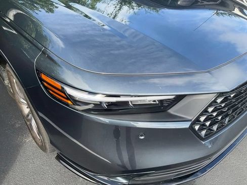 Used 2023 Honda Accord EX-L image 3