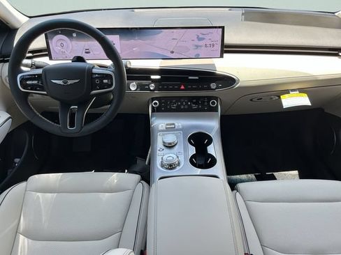 New 2026 Genesis GV70 2.5T Advanced w/ G1 Accessory Package AWD/4WD image 18
