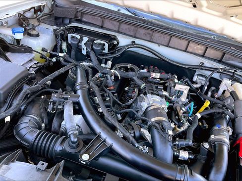 Used 2023 Ford Bronco Badlands image 35