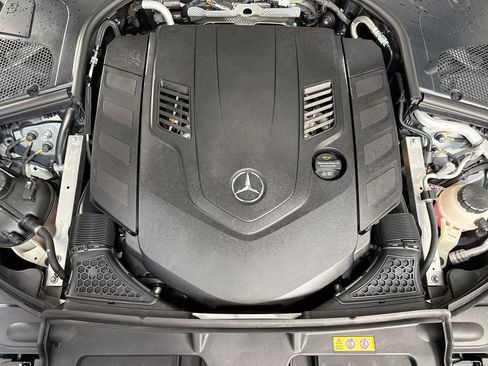 Used 2024 Mercedes-Benz S 580 4MATIC Sedan w/ Warmth & Comfort Package image 39
