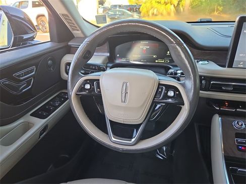 Used 2023 Lincoln Aviator Reserve w/ Equipment Group 201A image 17