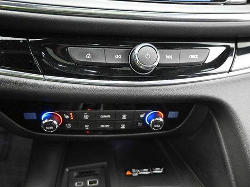 Used 2023 Buick Enclave Avenir w/ Avenir Technology Package image 18