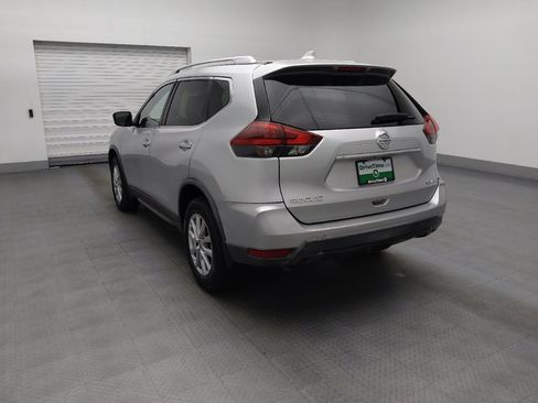 Used 2018 Nissan Rogue SV image 5
