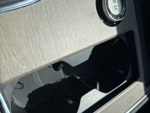 New 2025 Volvo EX90 Plus image 29