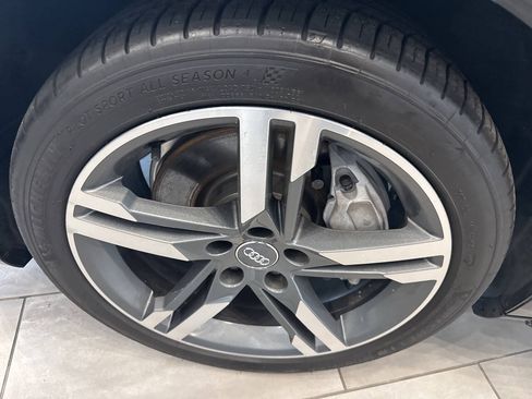 Used 2017 Audi A4 2.0T Prestige w/ Prestige Package AWD/4WD image 33