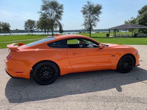 Used 2021 Ford Mustang GT Premium w/ GT Performance Package RWD image 21