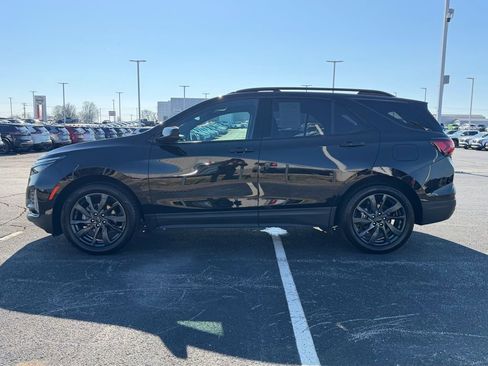 Used 2022 Chevrolet Equinox RS w/ LPO, Floor Liner Package image 8