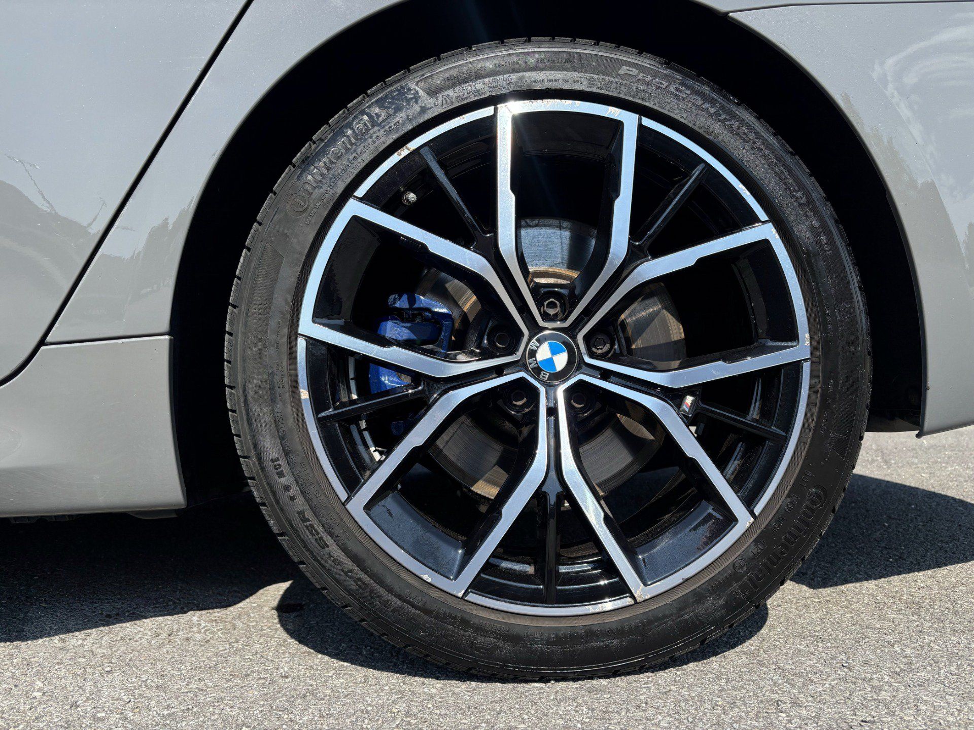 Used 2022 BMW 530i xDrive w/ M Sport Package AWD/4WD image 14