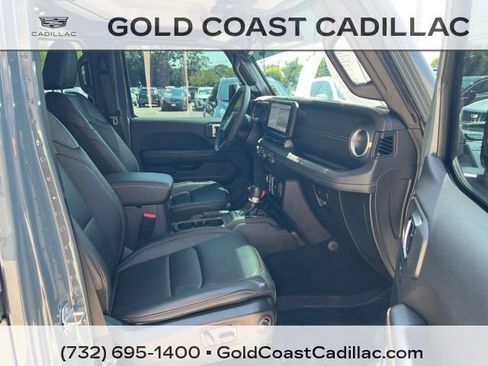 Used 2025 Jeep Gladiator Sport AWD/4WD image 7