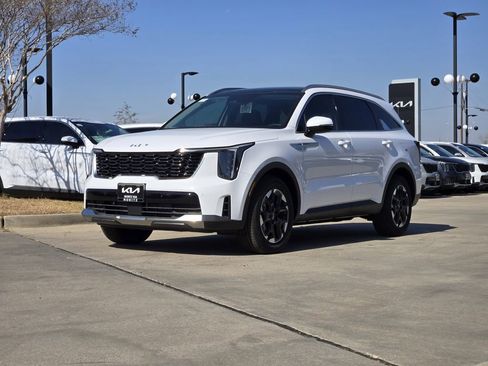 New 2026 Kia Sorento S w/ S Panoramic Sunroof Package image 2