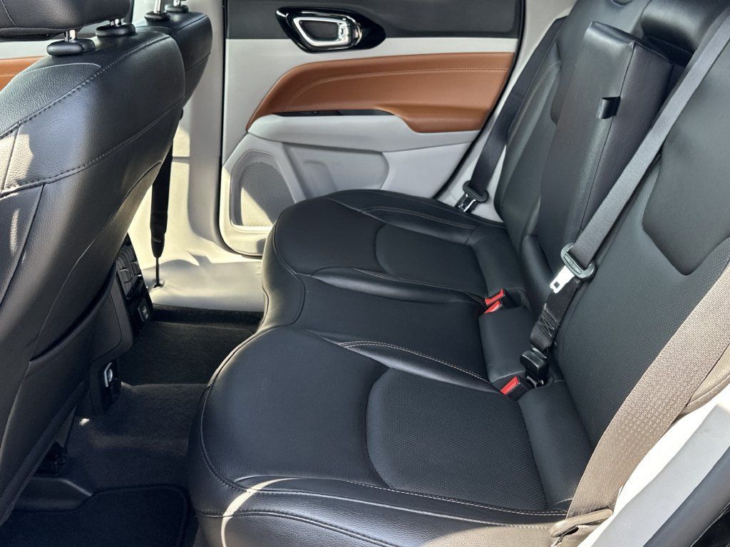 Certified 2023 Jeep Compass Limited AWD/4WD image 15
