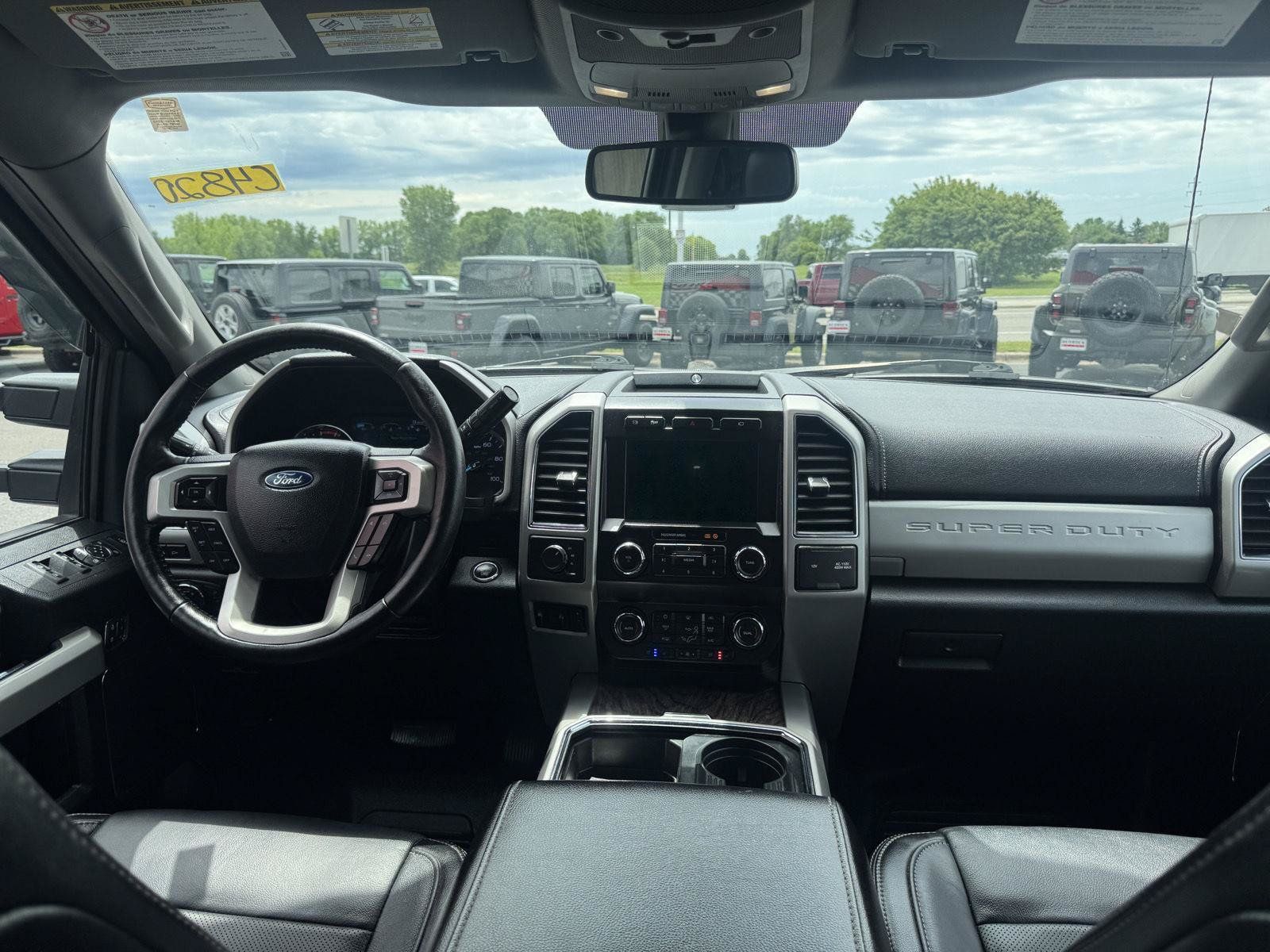 Used 2019 Ford F350 Lariat w/ Lariat Ultimate Package AWD/4WD image 29