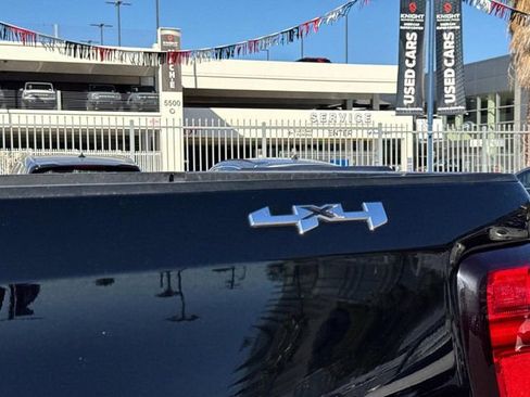 Used 2021 GMC Sierra 1500 SLT image 10