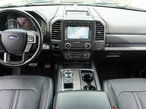 Used 2019 Ford Expedition Limited w/ Equipment Group 302A RWD image 28