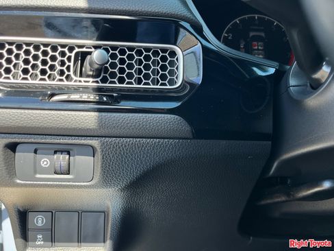 Used 2024 Honda Civic Sport image 31