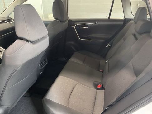 Used 2023 Toyota RAV4 XLE AWD/4WD image 19