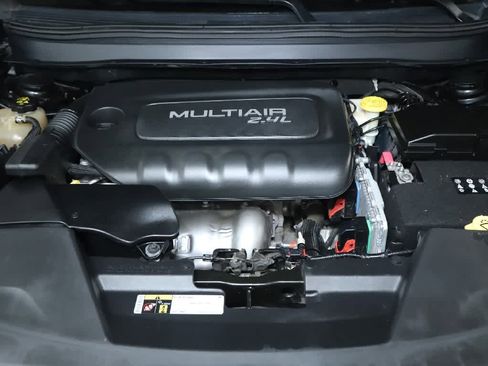 Used 2015 Jeep Cherokee Latitude w/ Cold Weather Group image 35