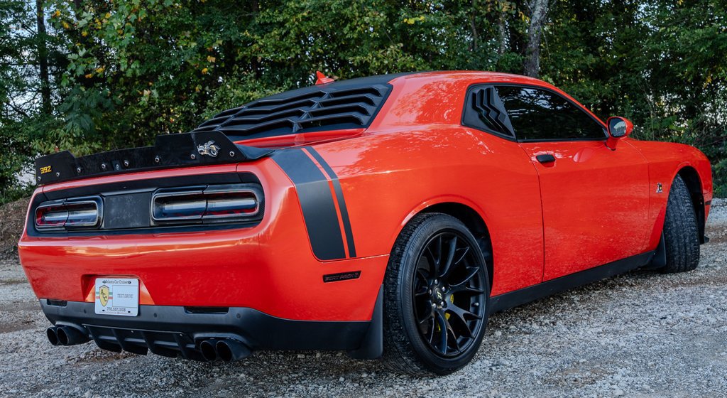 Used 2017 Dodge Challenger R/T Scat Pack w/ Dynamics Package RWD image 5