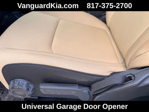 Used 2023 Jeep Wrangler Sport AWD/4WD image 15
