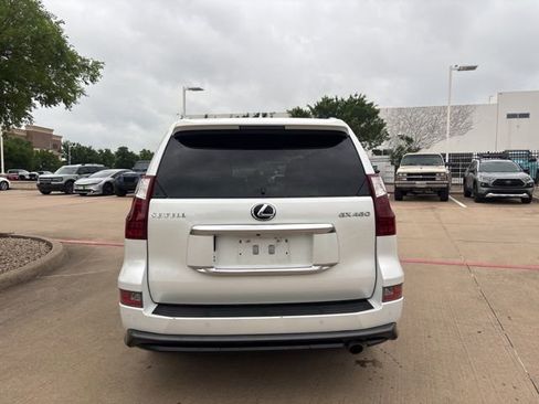 Used 2022 Lexus GX 460 Luxury w/ Sport Design Package image 6