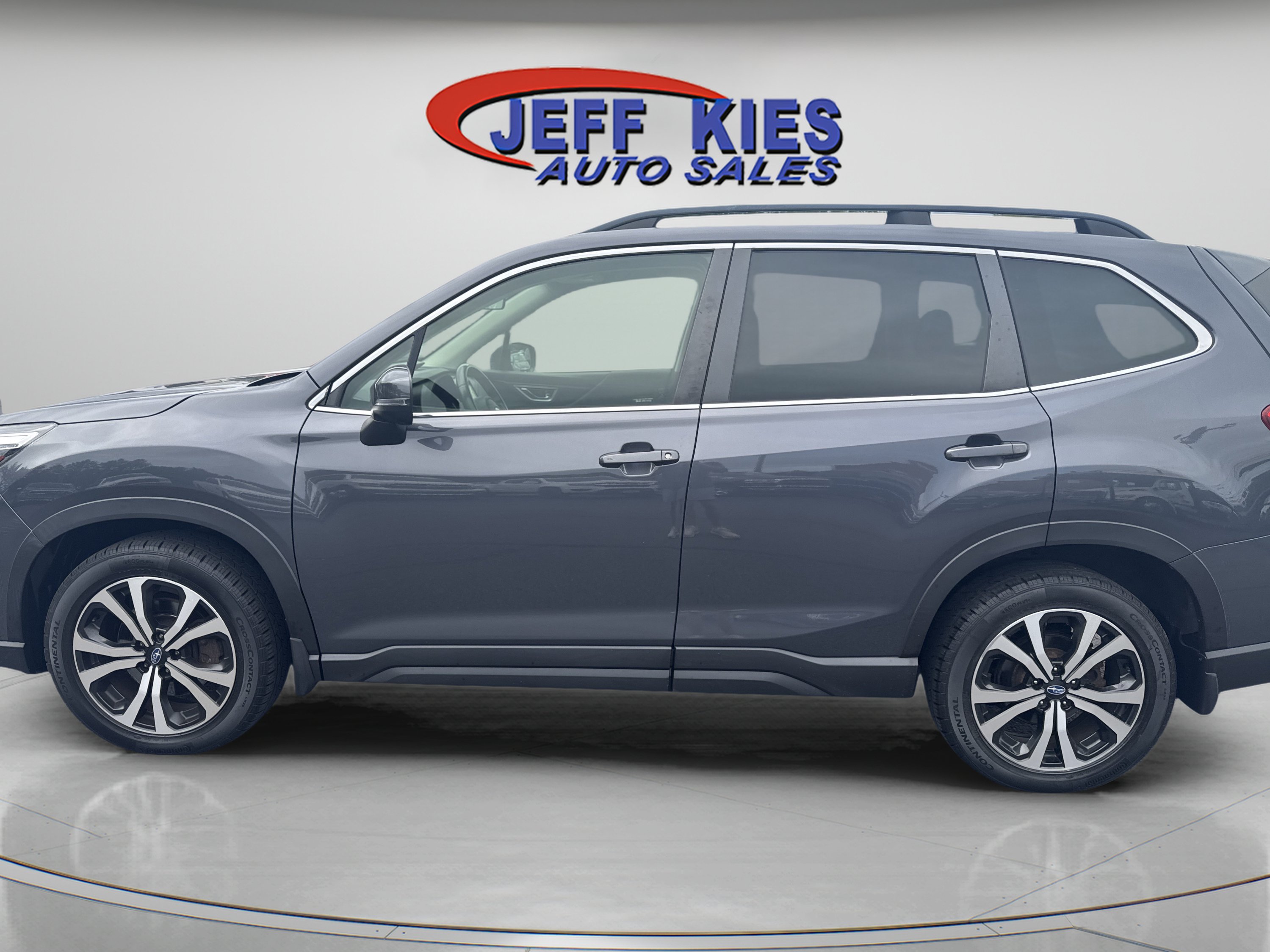 Used 2020 Subaru Forester Limited AWD/4WD image 8