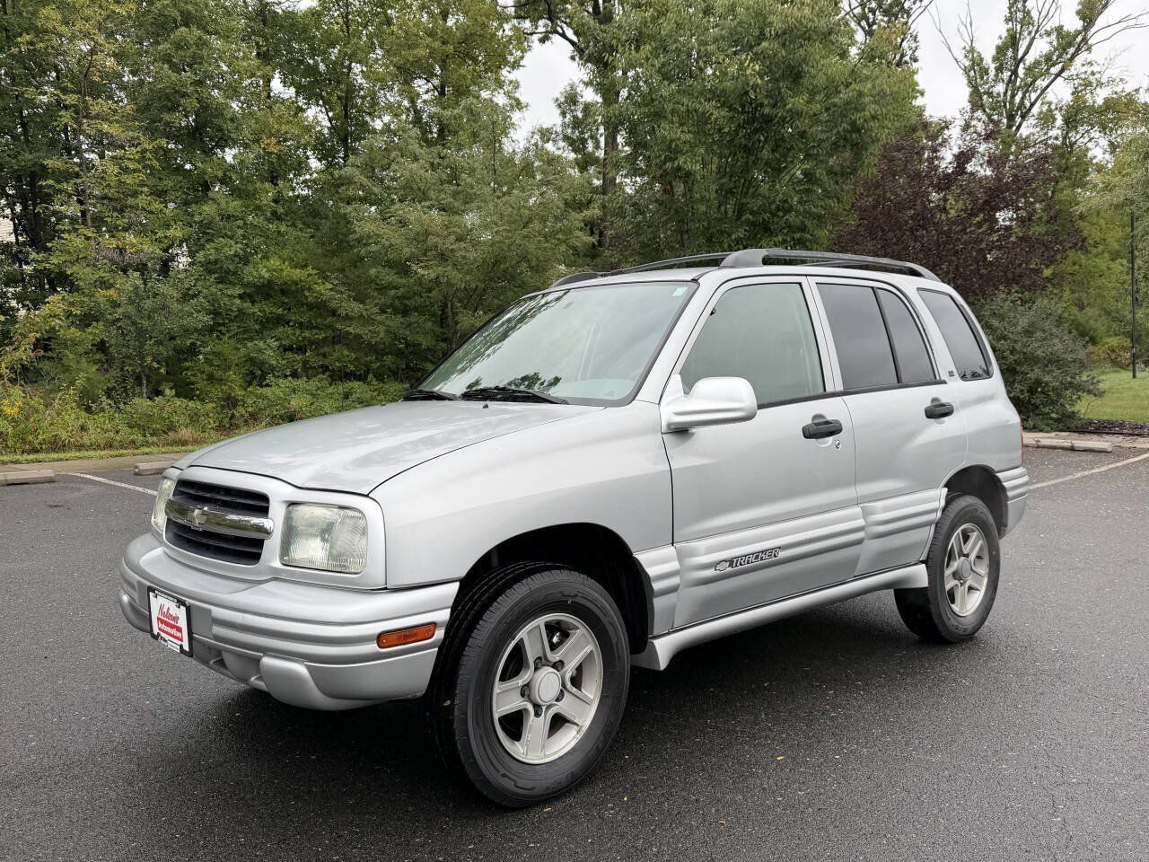 Used 2004 Chevrolet Tracker LT AWD/4WD image 9