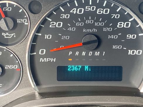 Used 2022 GMC Savana 3500 w/ Power Convenience Package image 26