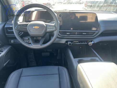 New 2026 Chevrolet Silverado EV W/T AWD/4WD image 5
