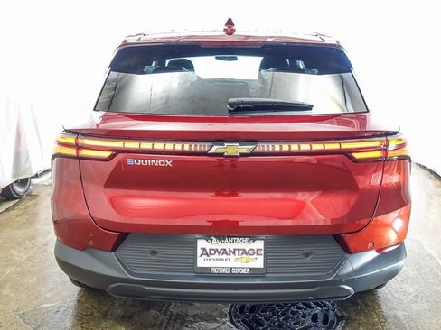 New 2026 Chevrolet Equinox EV LT image 6