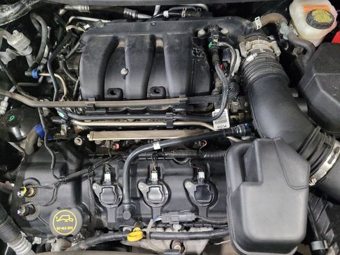 Used 2019 Ford Explorer XLT w/ Equipment Group 201A image 30