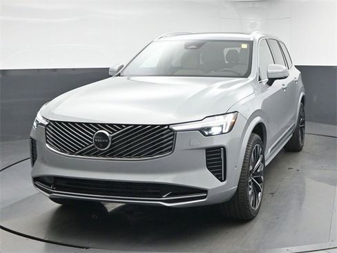 New 2026 Volvo XC90 B6 Plus w/ Protection Package Premier image 3