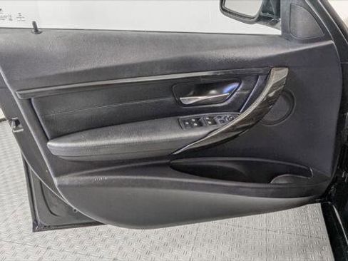 Used 2015 BMW 328i Sedan w/ Premium Package image 13